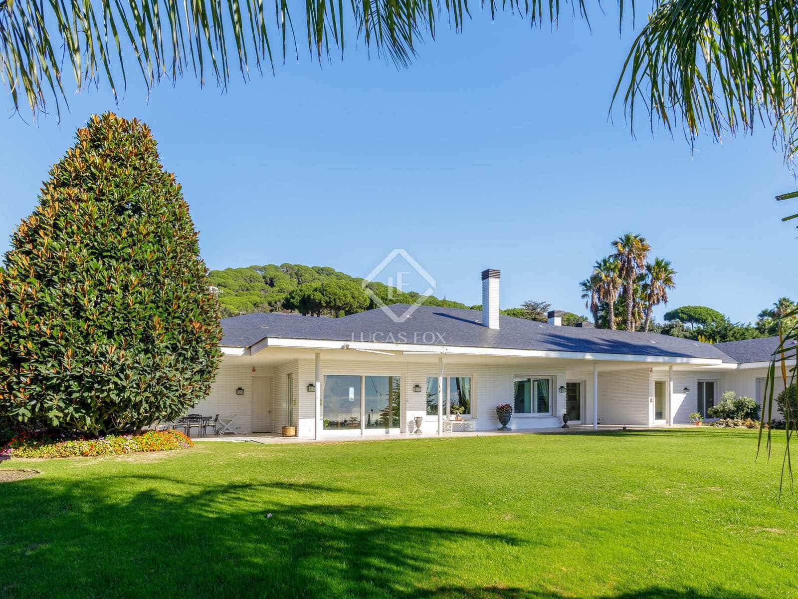 9 chambre Villa/Maison à vendre à Sant Vicenc de Montalt avec piscine garage - 2 500 000 € (Ref: 8052164)