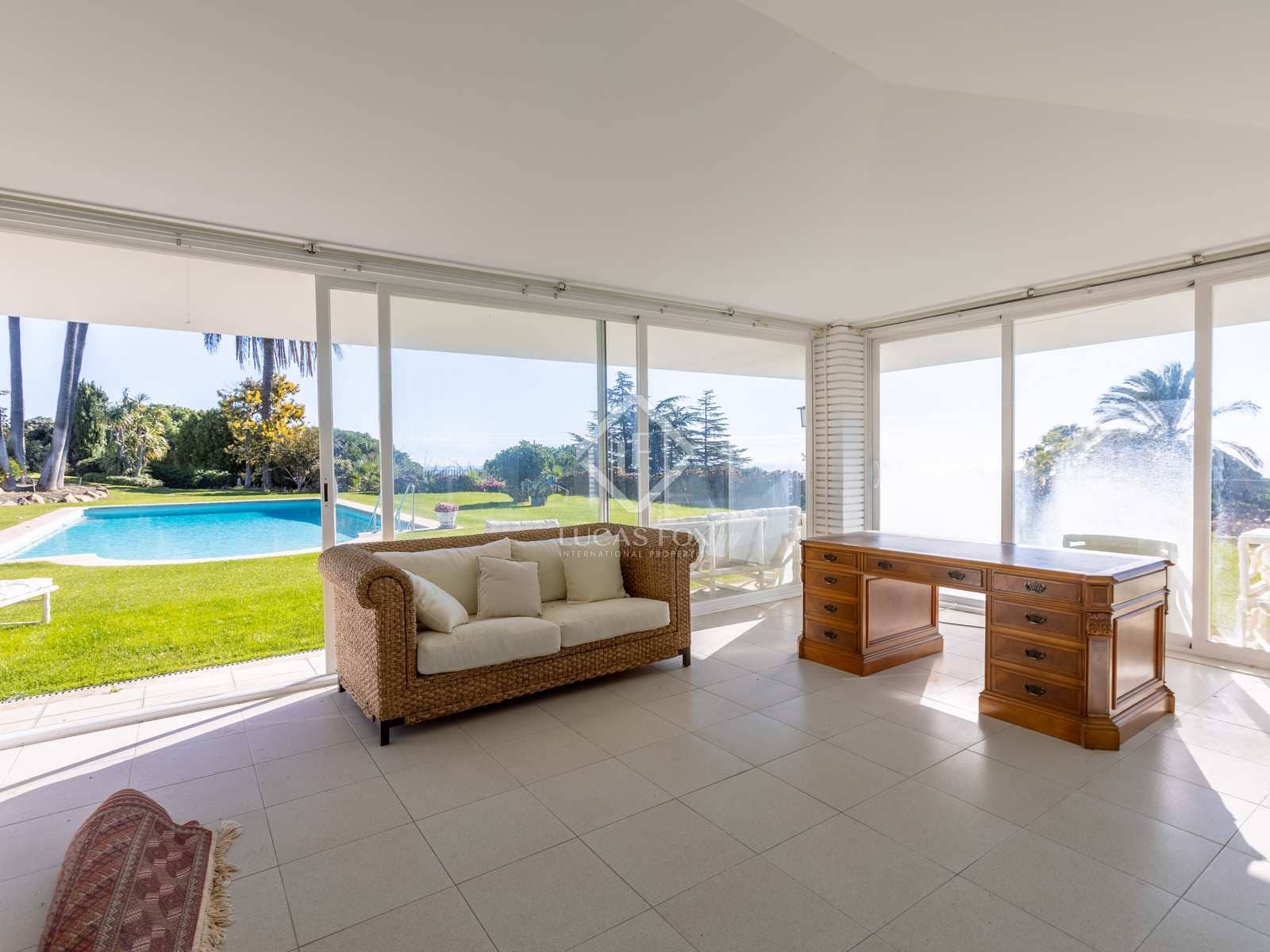 9 chambre Villa/Maison à vendre à Sant Vicenc de Montalt avec piscine garage - 2 500 000 € (Ref: 8052164)