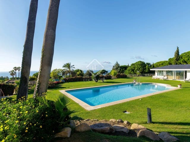 9 soverom Villa til salgs i Sant Vicenç de Montalt med svømmebasseng garasje - € 2 500 000 (Ref: 8052164)