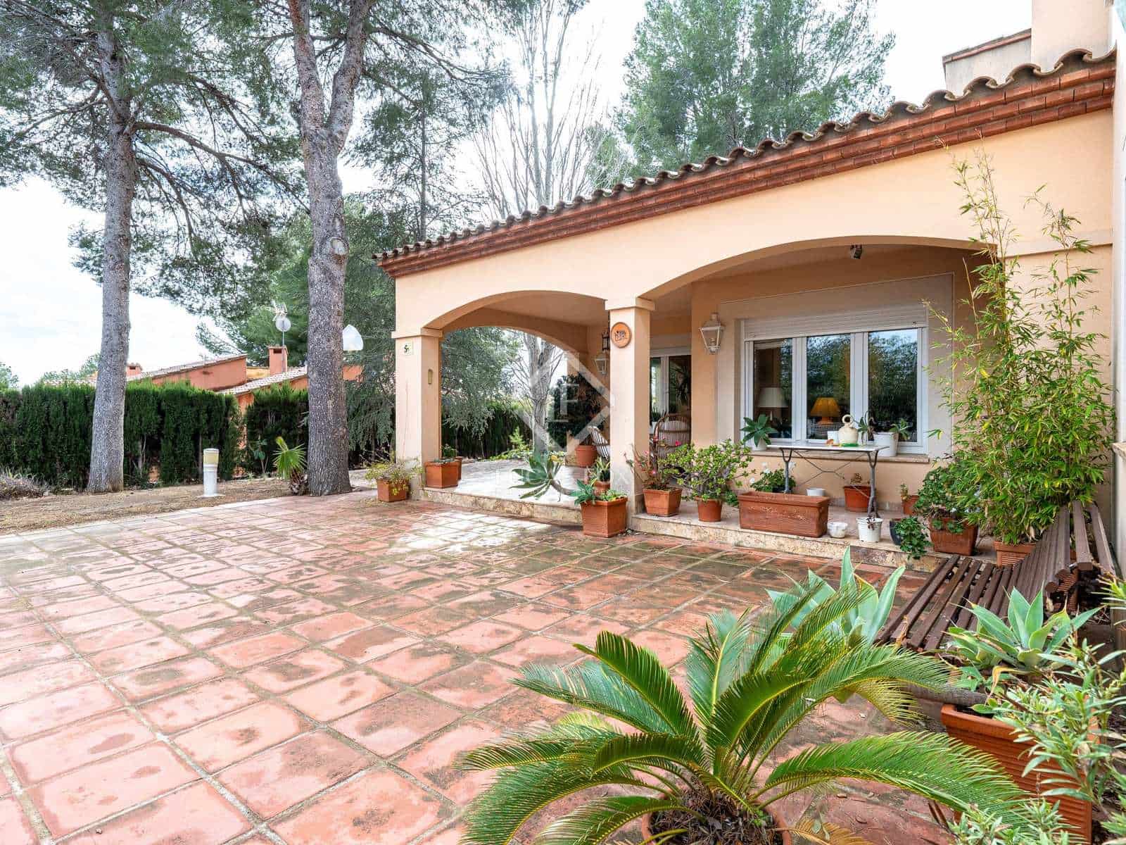 5 soverom Villa til salgs i Mont-roig del Camp med svømmebasseng - € 595 000 (Ref: 8052173)