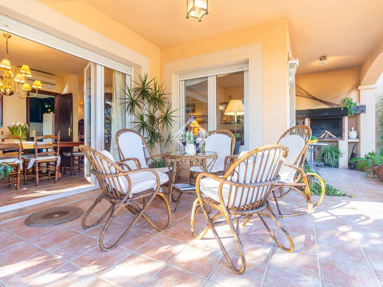 5 soverom Villa til salgs i Mont-roig del Camp med svømmebasseng - € 595 000 (Ref: 8052173)