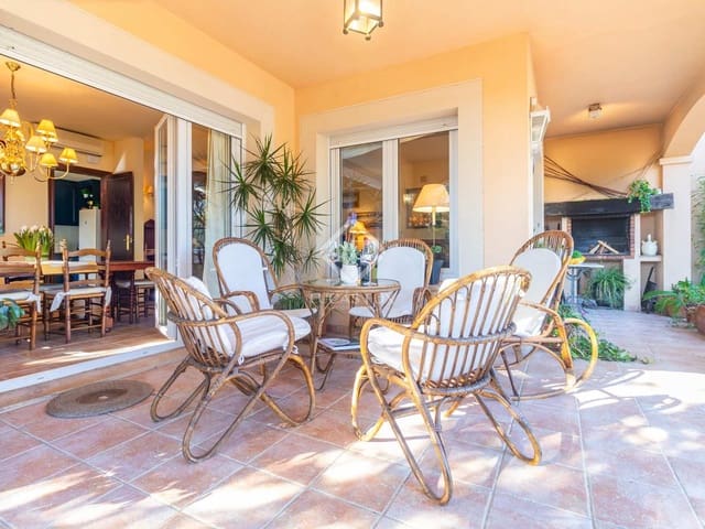 5 soverom Villa til salgs i Mont-roig del Camp med svømmebasseng - € 595 000 (Ref: 8052173)