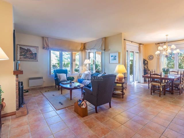 5 soverom Villa til salgs i Mont-roig del Camp med svømmebasseng - € 595 000 (Ref: 8052173)