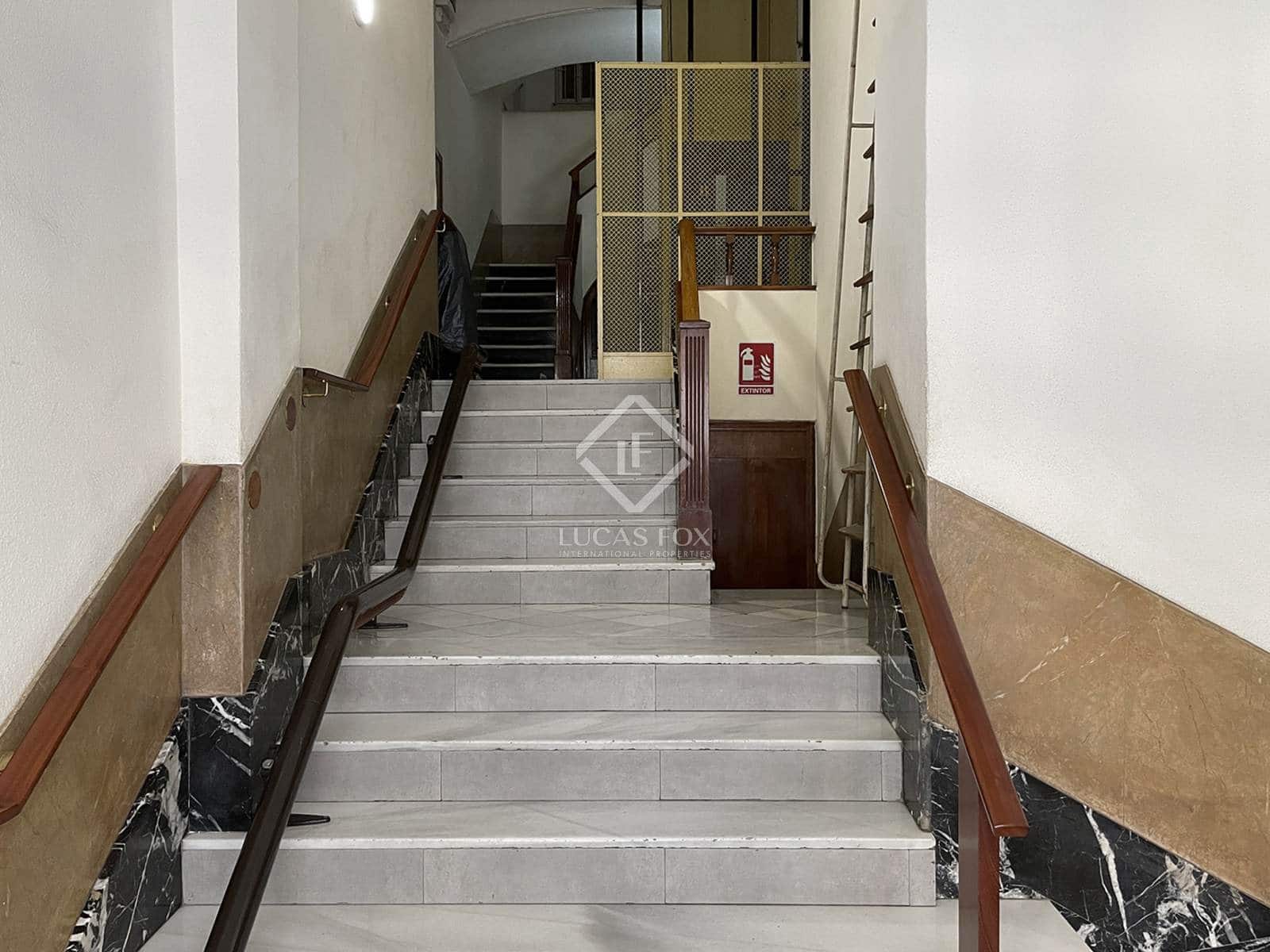 2 soveværelse Lejlighed til leje i Barcelona by - € 2.900 (Ref: 8059252)