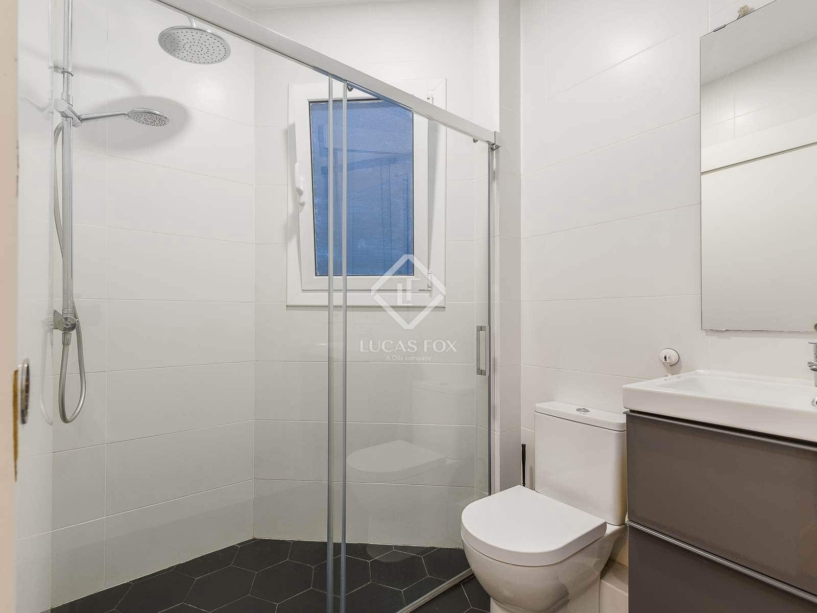 2 soveværelse Lejlighed til leje i Barcelona by - € 2.900 (Ref: 8059252)