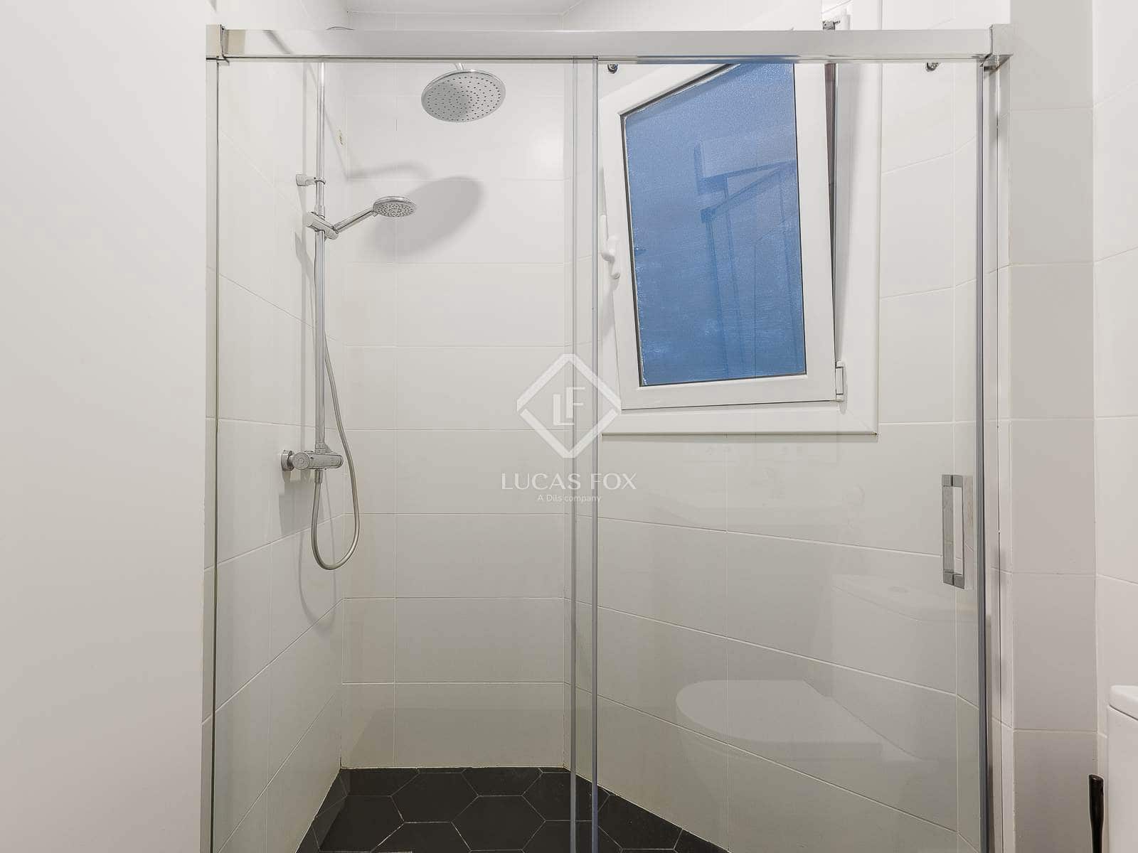 2 soveværelse Lejlighed til leje i Barcelona by - € 2.900 (Ref: 8059252)