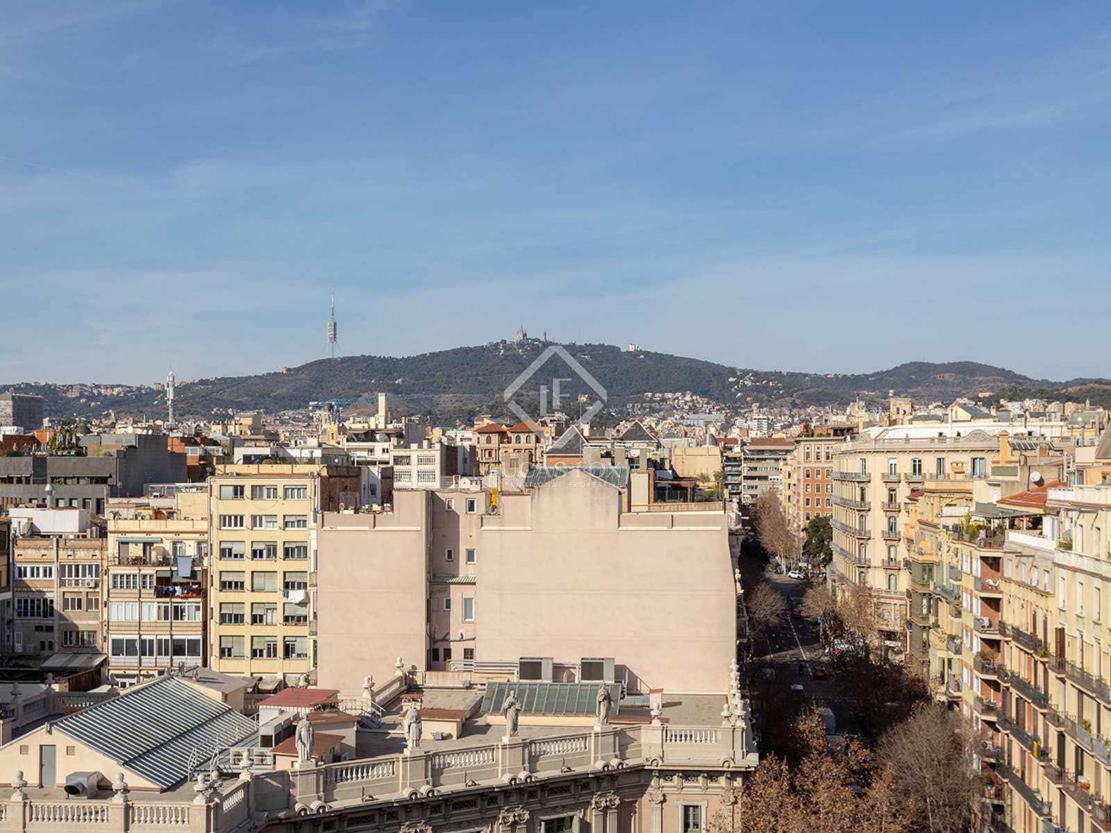 1 sypialnia Penthouse do wynajęcia w Miasto Barcelona - 5 500 € (Ref: 8059255)