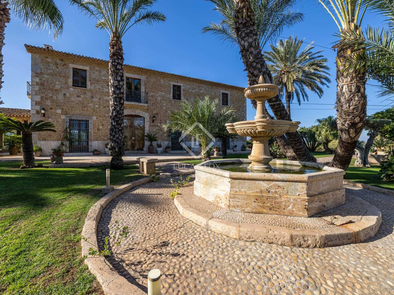 7 soveværelse Villa til salg i La Xara med garage - € 2.950.000 (Ref: 8059257)