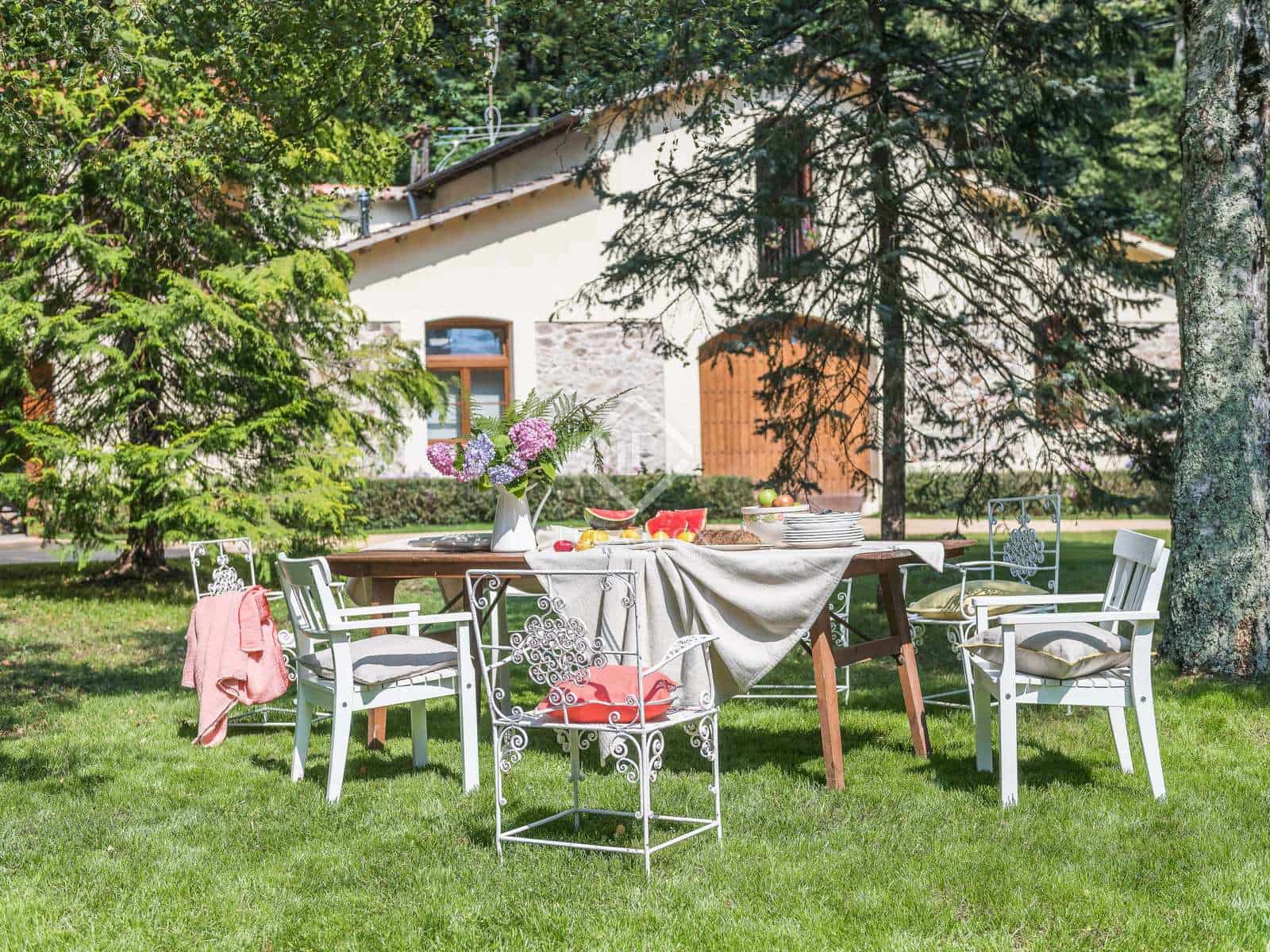 19 soveværelse Finca/Landehus til salg i Sant Hilari Sacalm med swimmingpool - € 3.490.000 (Ref: 8061940)