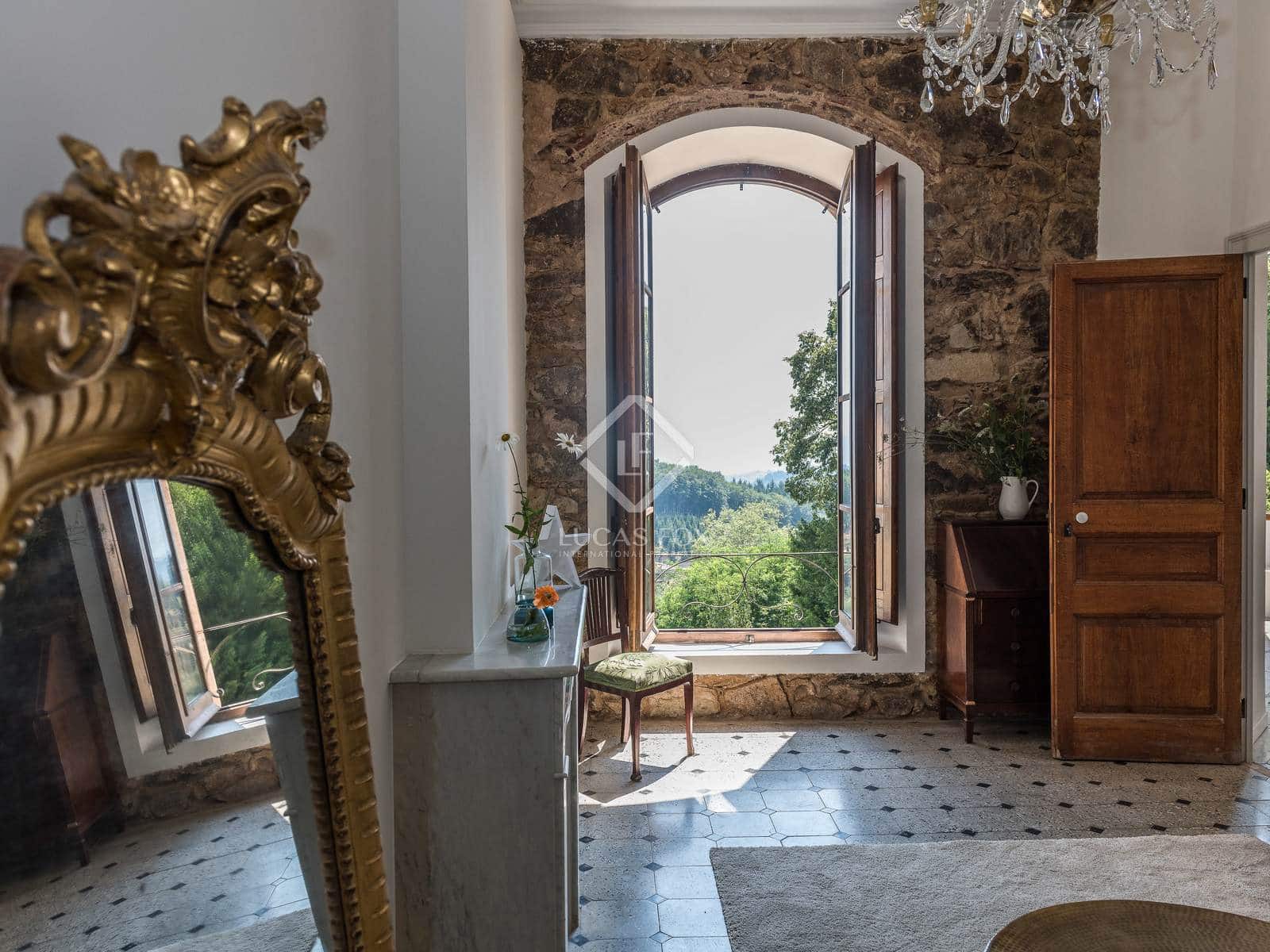 19 soveværelse Finca/Landehus til salg i Sant Hilari Sacalm med swimmingpool - € 3.490.000 (Ref: 8061940)