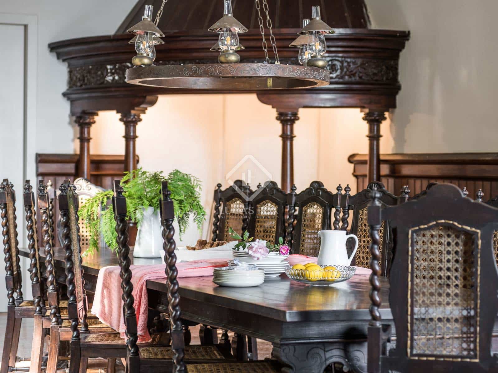 19 soveværelse Finca/Landehus til salg i Sant Hilari Sacalm med swimmingpool - € 3.490.000 (Ref: 8061940)