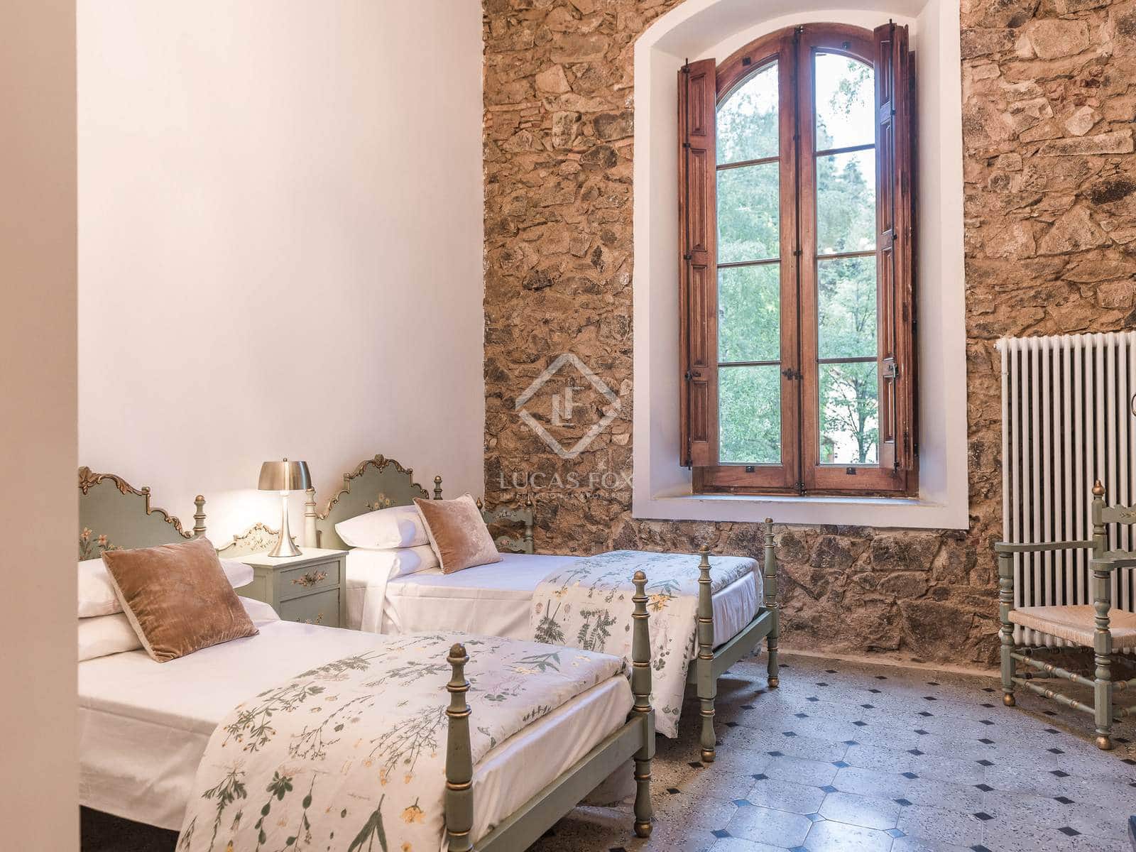 19 soveværelse Finca/Landehus til salg i Sant Hilari Sacalm med swimmingpool - € 3.490.000 (Ref: 8061940)