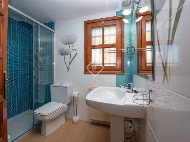 5 chambre Villa/Maison à vendre à Sant Antoni de Calonge, Calonge i Sant Antoni avec piscine garage - 950 000 € (Ref: 8061944)