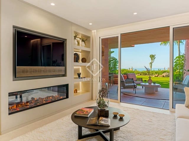 3 chambre Appartement à vendre à Estepona avec piscine garage - 1 765 000 € (Ref: 8064359)