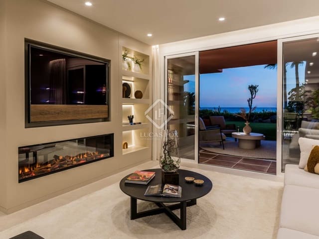 3 chambre Appartement à vendre à Estepona avec piscine garage - 1 765 000 € (Ref: 8064359)