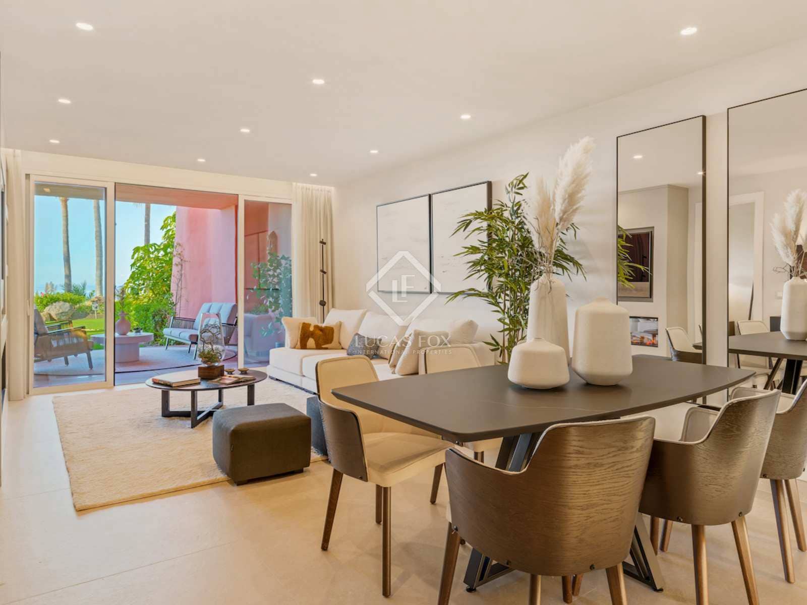 3 chambre Appartement à vendre à Estepona avec piscine garage - 1 765 000 € (Ref: 8064359)