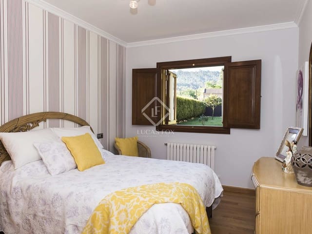 4 Zimmer Villa zu verkaufen in Meis mit Garage - 675.000 € (Ref: 8067012)