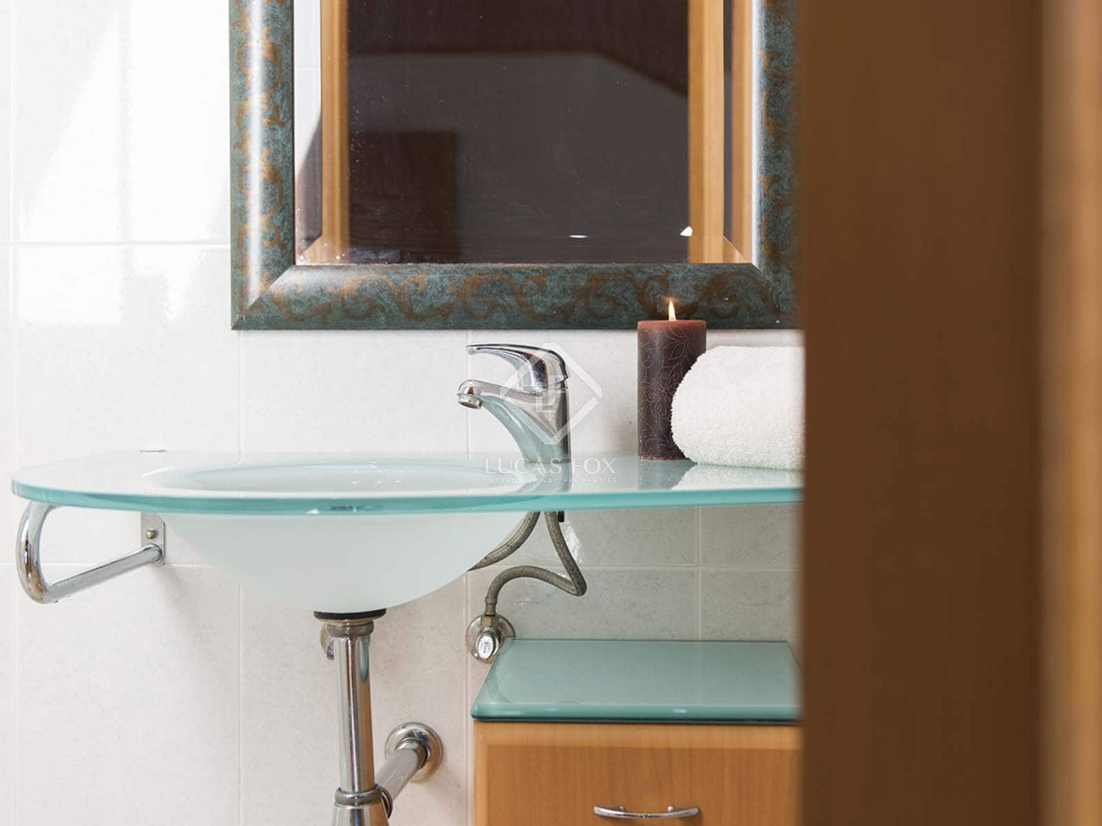 4 soveværelse Villa til salg i Meis med garage - € 675.000 (Ref: 8067012)