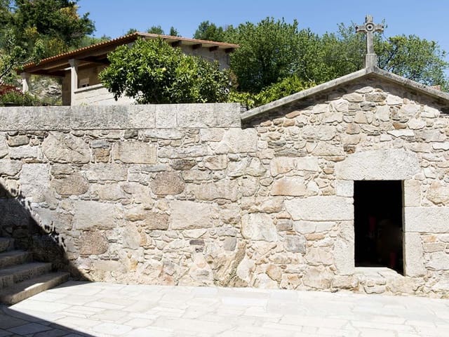 4 Zimmer Villa zu verkaufen in Meis mit Garage - 675.000 € (Ref: 8067012)