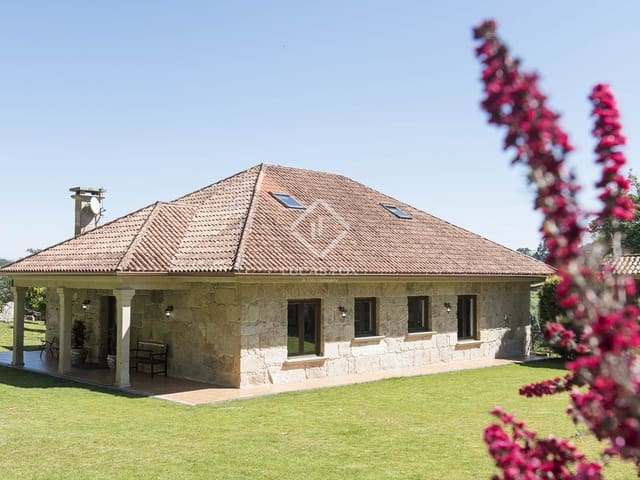 4 soveværelse Villa til salg i Meis med garage - € 675.000 (Ref: 8067012)