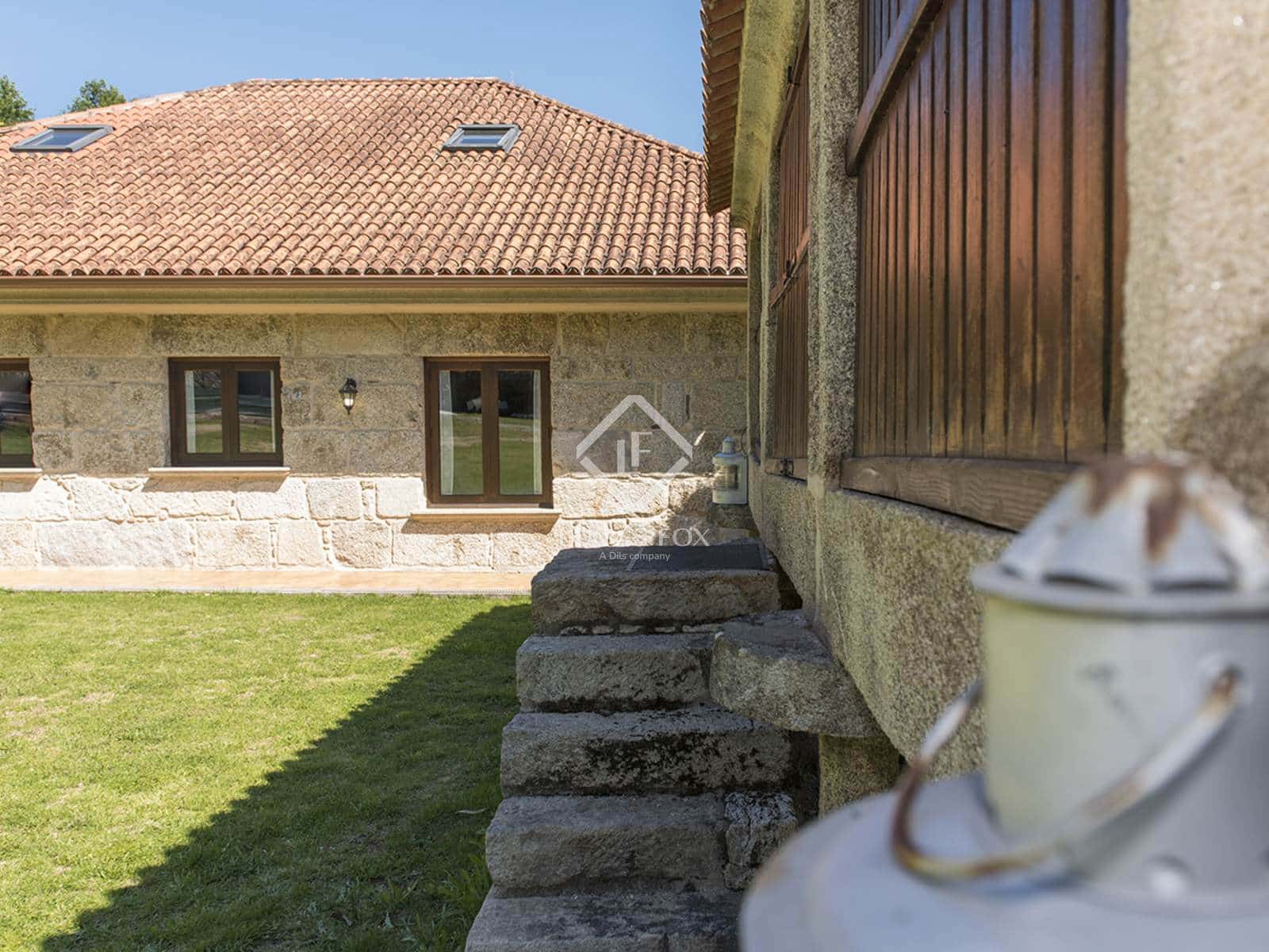 4 soveværelse Villa til salg i Meis med garage - € 675.000 (Ref: 8067012)