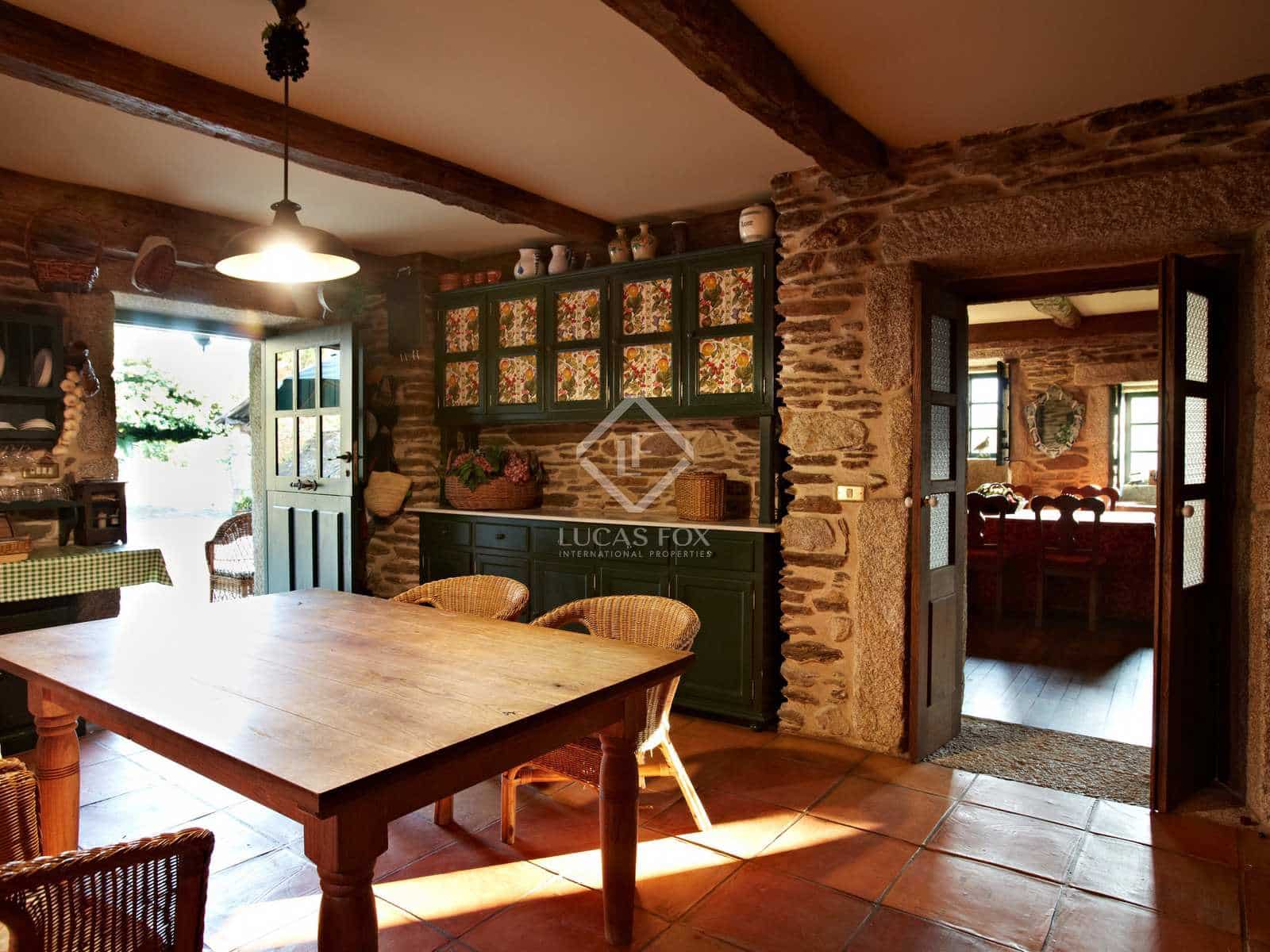 4 soveværelse Villa til salg i Gondomar med swimmingpool garage - € 1.245.000 (Ref: 8067015)