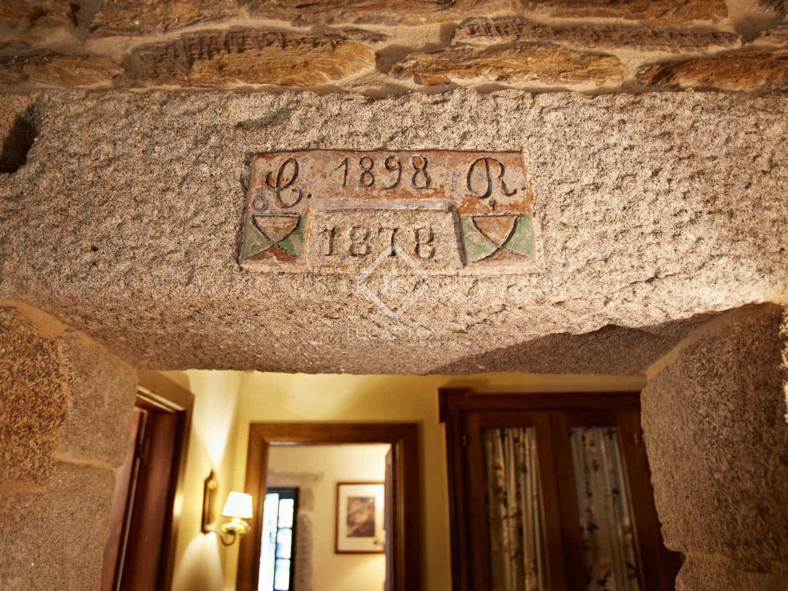 4 soveværelse Villa til salg i Gondomar med swimmingpool garage - € 1.245.000 (Ref: 8067015)