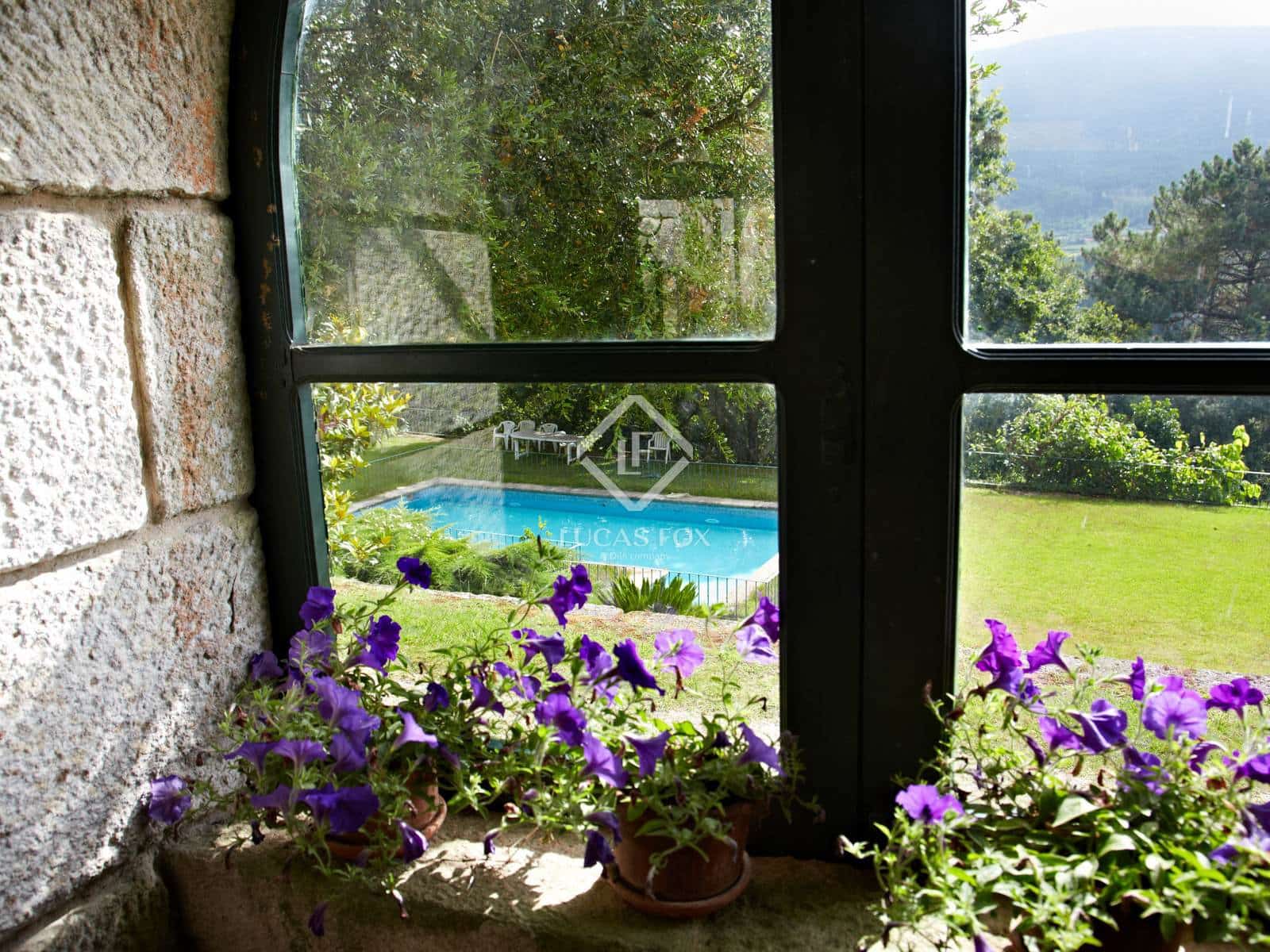 4 soveværelse Villa til salg i Gondomar med swimmingpool garage - € 1.245.000 (Ref: 8067015)