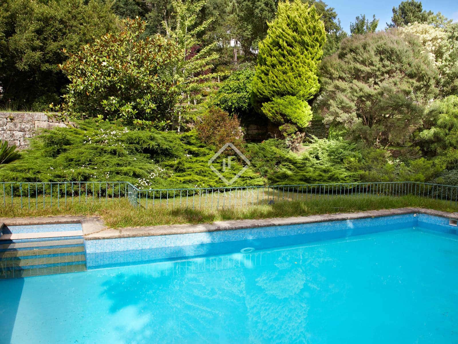 4 soveværelse Villa til salg i Gondomar med swimmingpool garage - € 1.245.000 (Ref: 8067015)