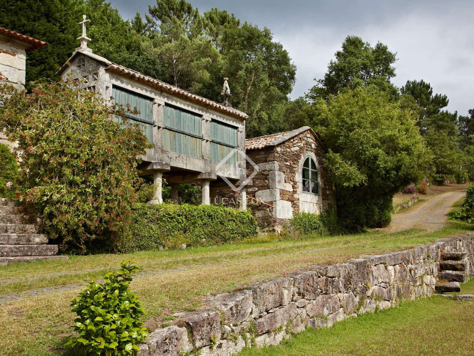 4 soveværelse Villa til salg i Gondomar med swimmingpool garage - € 1.245.000 (Ref: 8067015)