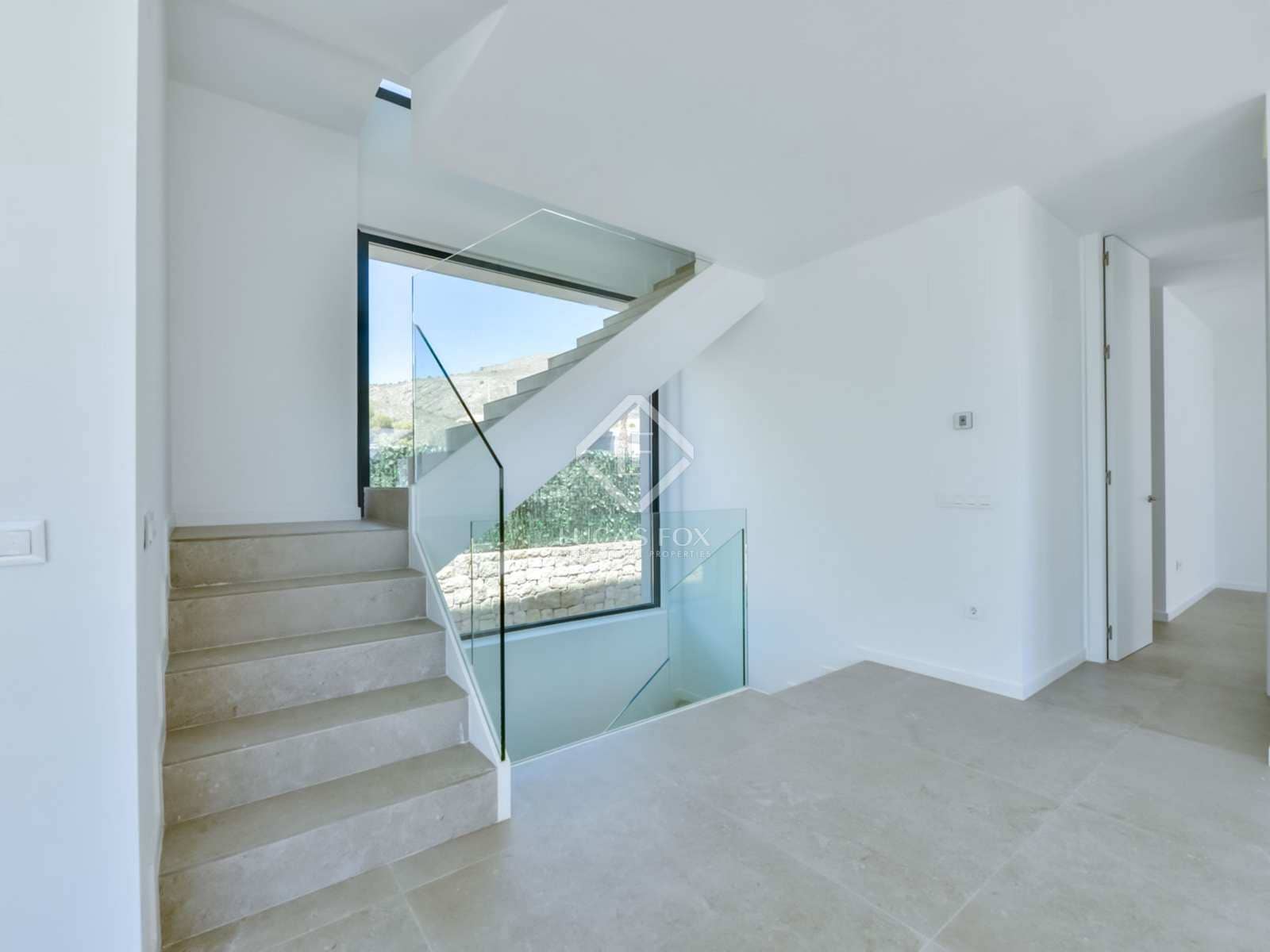 Chalet de 4 habitaciones en Finestrat en venta con piscina garaje - 1.350.000 € (Ref: 8071570)