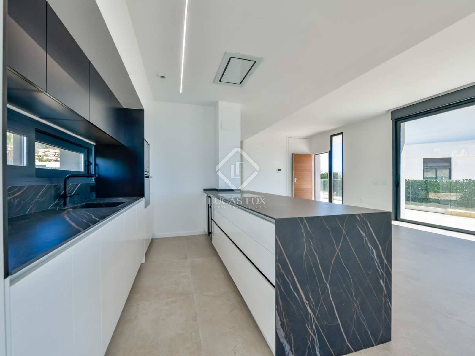 Chalet de 4 habitaciones en Finestrat en venta con piscina garaje - 1.350.000 € (Ref: 8071570)