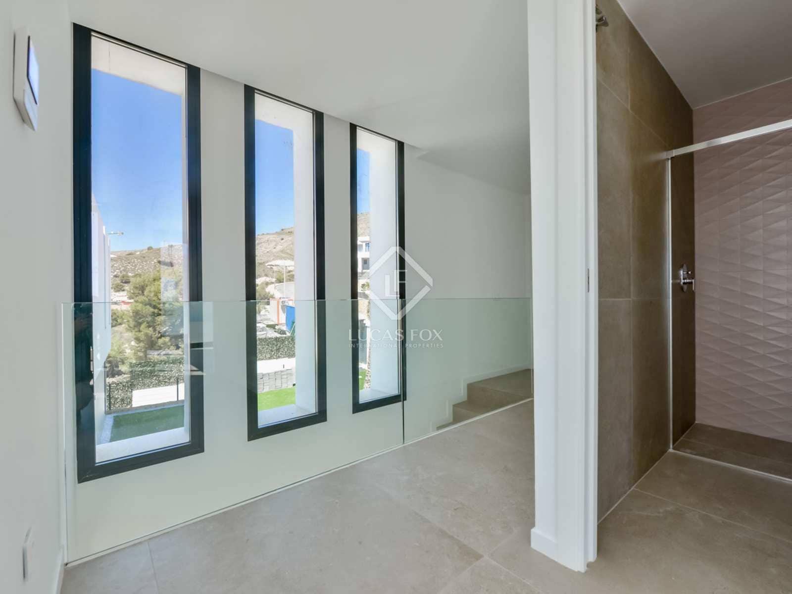 Chalet de 4 habitaciones en Finestrat en venta con piscina garaje - 1.350.000 € (Ref: 8071570)