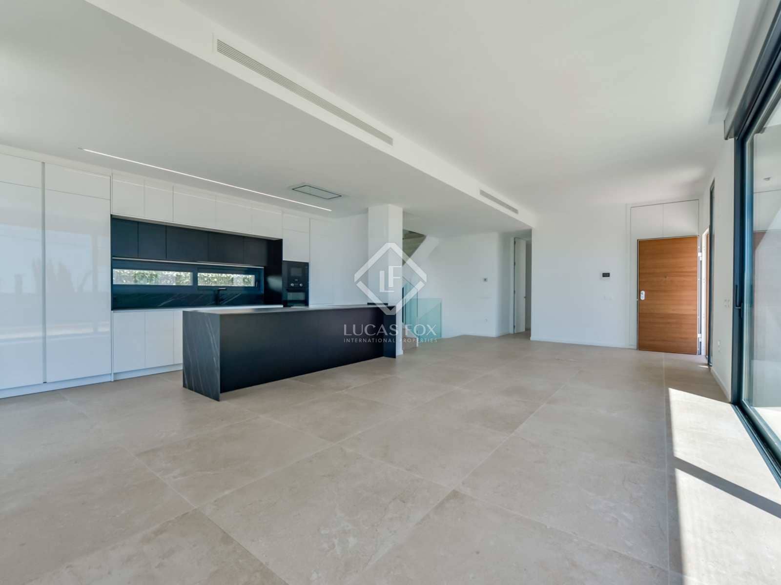 Chalet de 4 habitaciones en Finestrat en venta con piscina garaje - 1.350.000 € (Ref: 8071570)