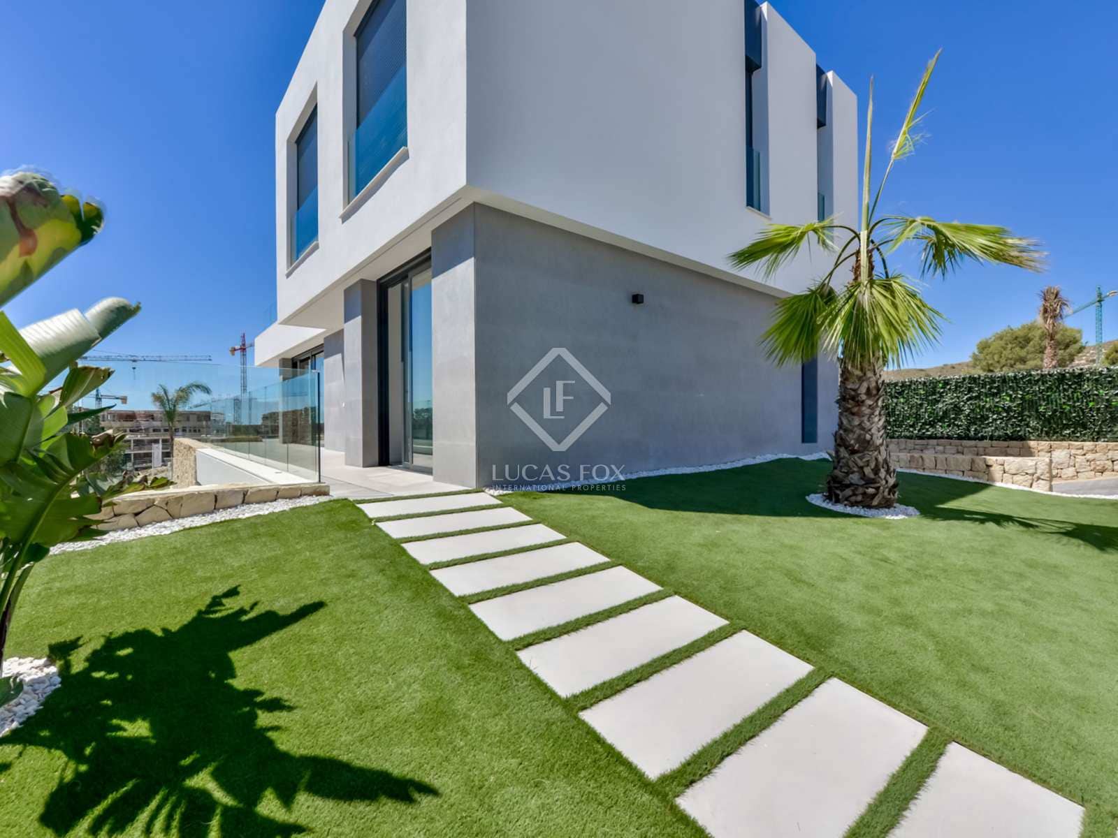 Chalet de 4 habitaciones en Finestrat en venta con piscina garaje - 1.350.000 € (Ref: 8071570)