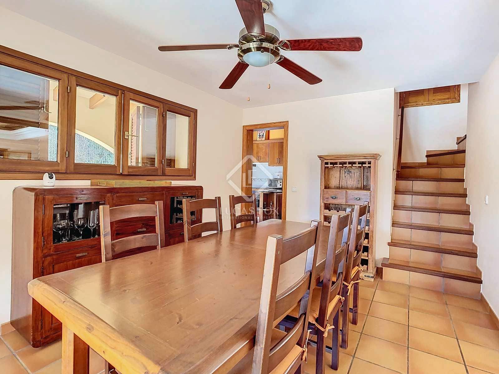 4 soveværelse Villa til salg i San Luis / Sant Lluis med swimmingpool garage - € 1.200.000 (Ref: 8074006)