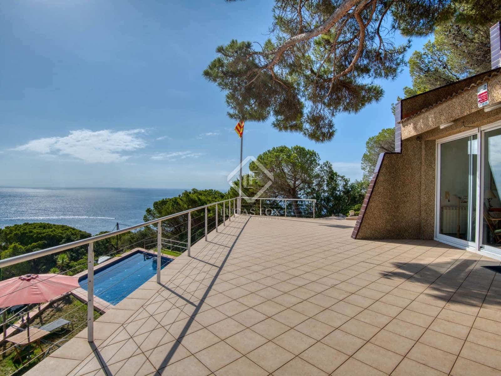 4 soverom Villa til salgs i Sant Feliu de Guixols med svømmebasseng garasje - € 1 725 000 (Ref: 8074010)