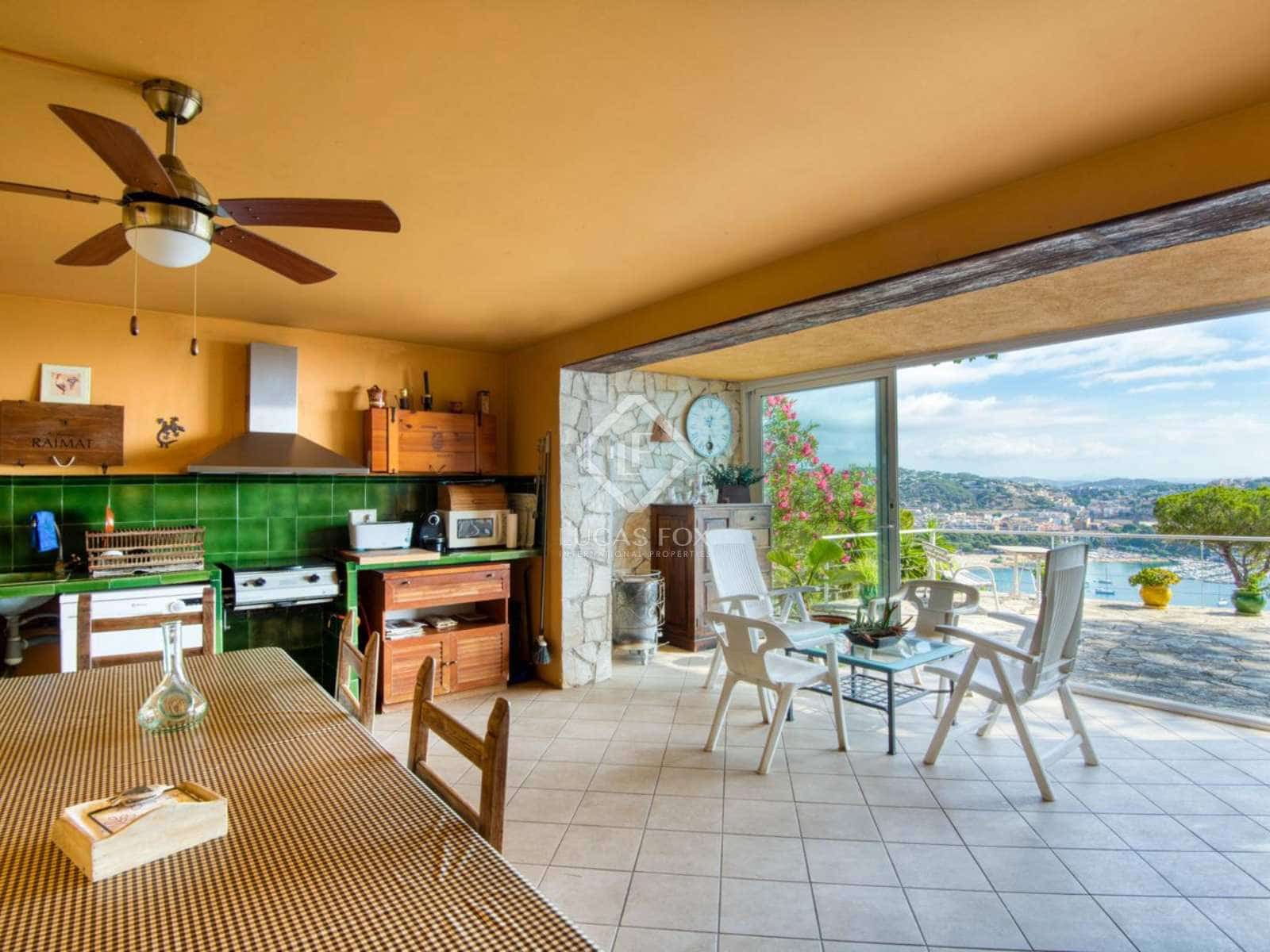 4 soverom Villa til salgs i Sant Feliu de Guixols med svømmebasseng garasje - € 1 725 000 (Ref: 8074010)