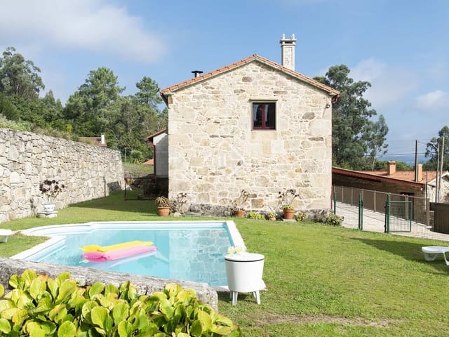 4 Zimmer Villa zu verkaufen in Brión mit Pool Garage - 375.000 € (Ref: 8085485)