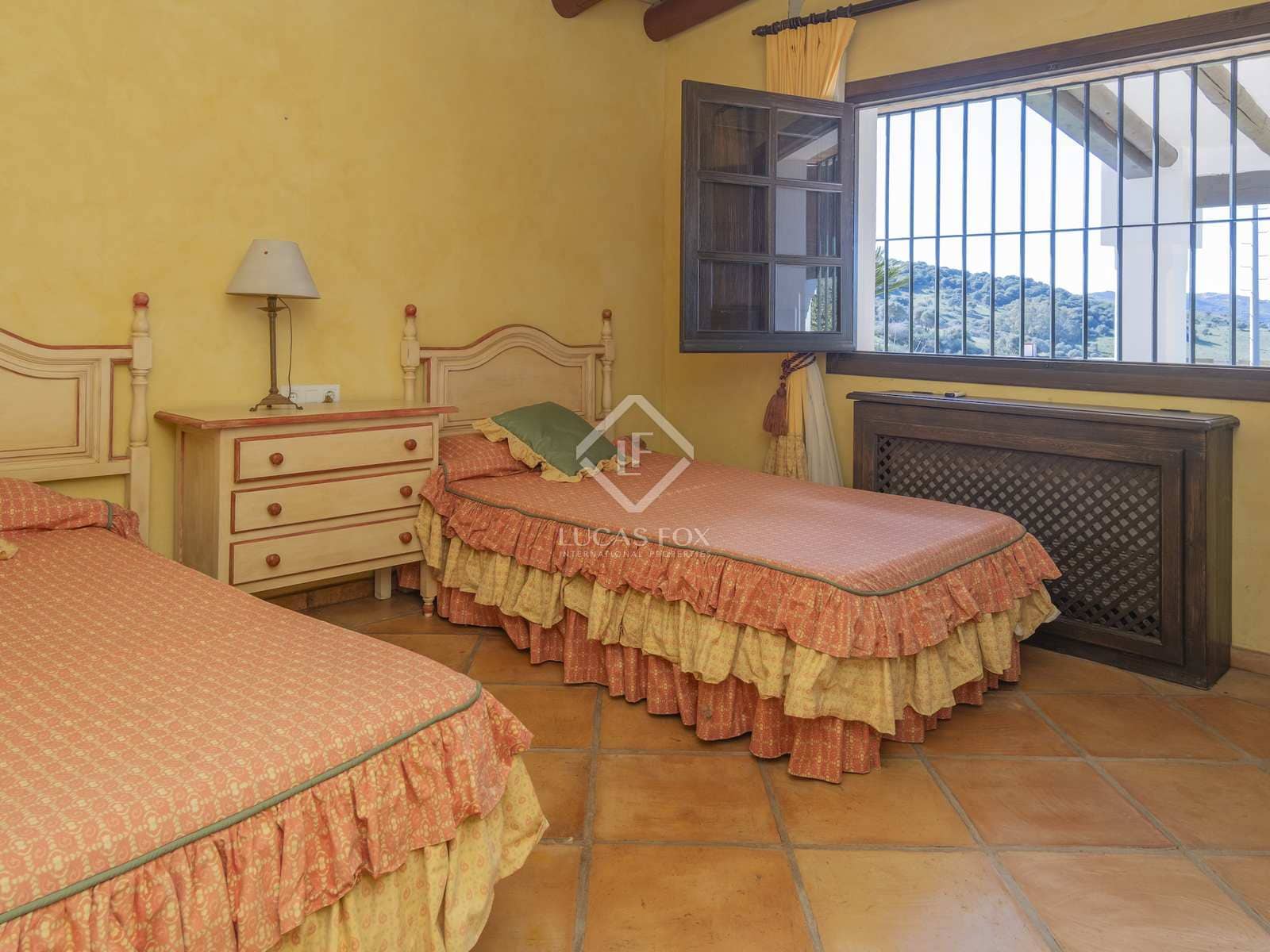 7 soveværelse Finca/Landehus til salg i Jimena de la Frontera med garage - € 5.500.000 (Ref: 8085493)