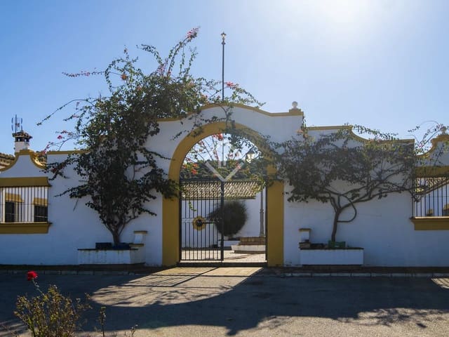 7 bedroom Finca/Country House for sale in Jimena de la Frontera with garage - € 5,500,000 (Ref: 8085493)