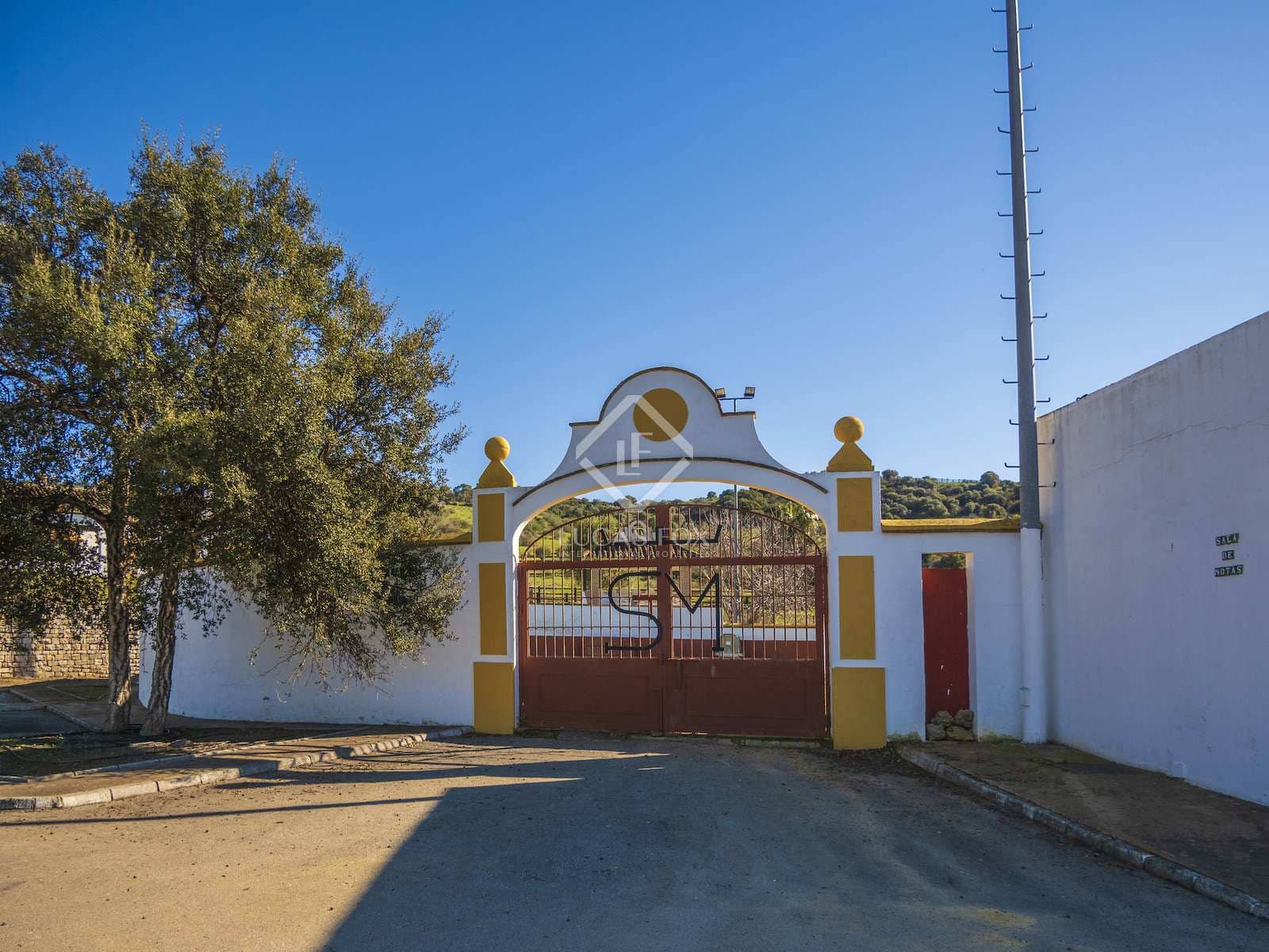 7 soveværelse Finca/Landehus til salg i Jimena de la Frontera med garage - € 5.500.000 (Ref: 8085493)