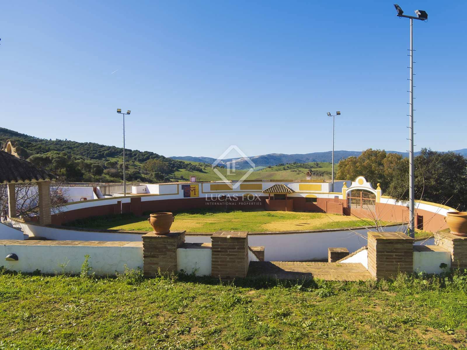 7 soveværelse Finca/Landehus til salg i Jimena de la Frontera med garage - € 5.500.000 (Ref: 8085493)