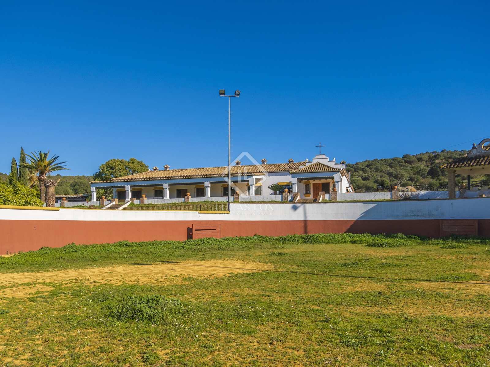 7 soveværelse Finca/Landehus til salg i Jimena de la Frontera med garage - € 5.500.000 (Ref: 8085493)