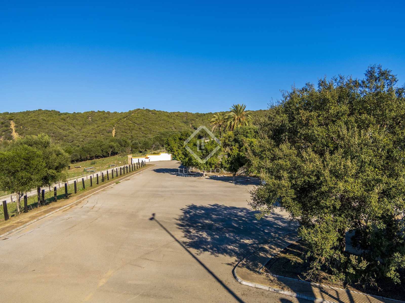 7 soveværelse Finca/Landehus til salg i Jimena de la Frontera med garage - € 5.500.000 (Ref: 8085493)