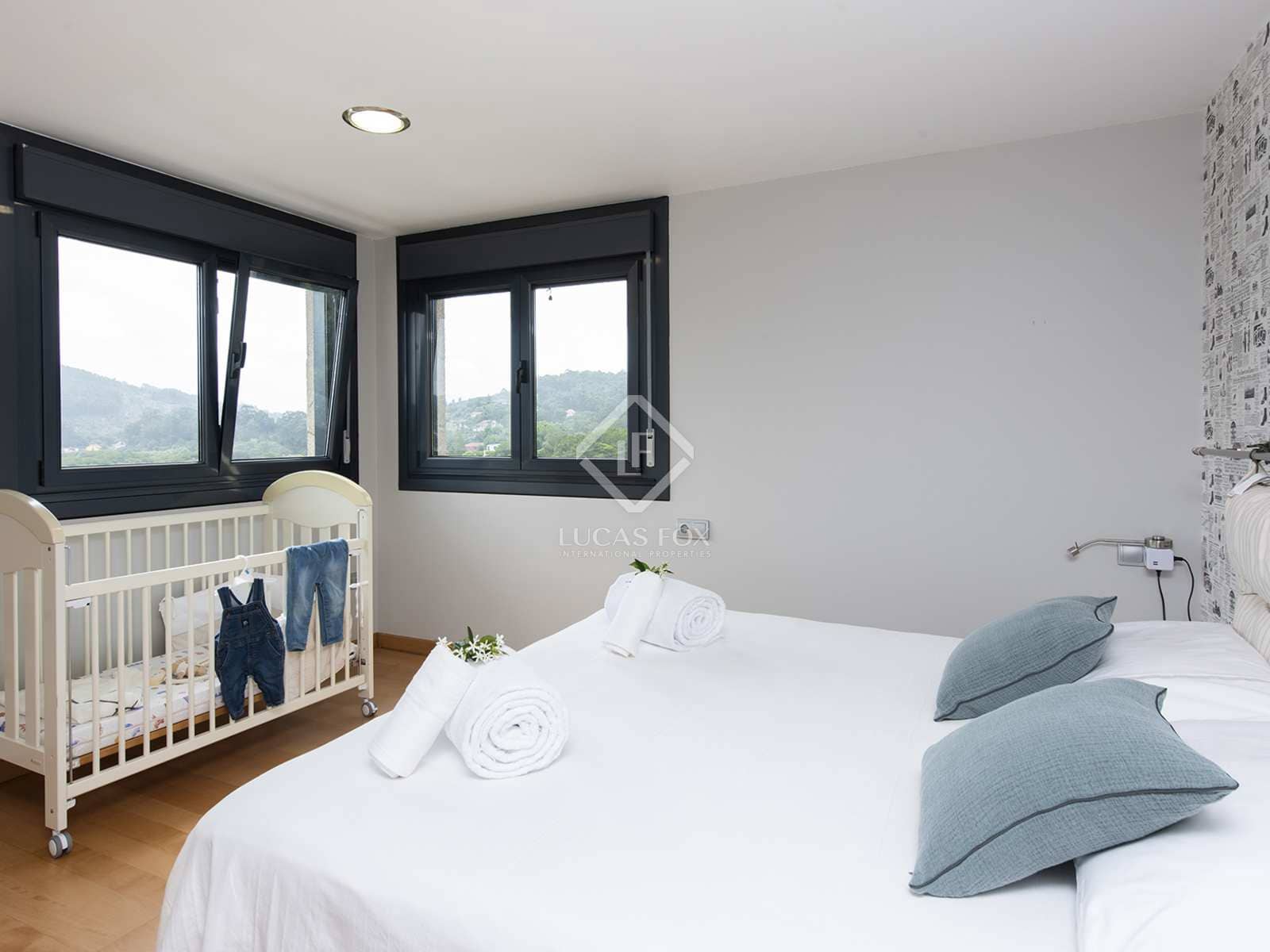 6 slaapkamer Villa te huur in Cangas met garage - € 4.000 (Ref: 8085502)