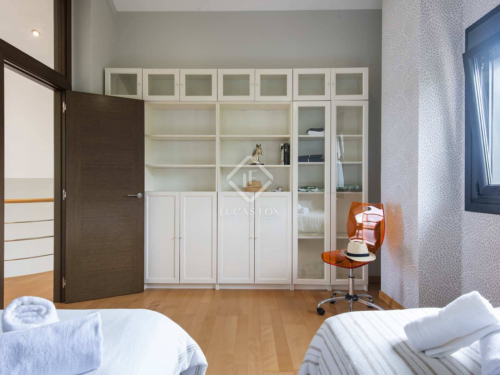 6 slaapkamer Villa te huur in Cangas met garage - € 4.000 (Ref: 8085502)