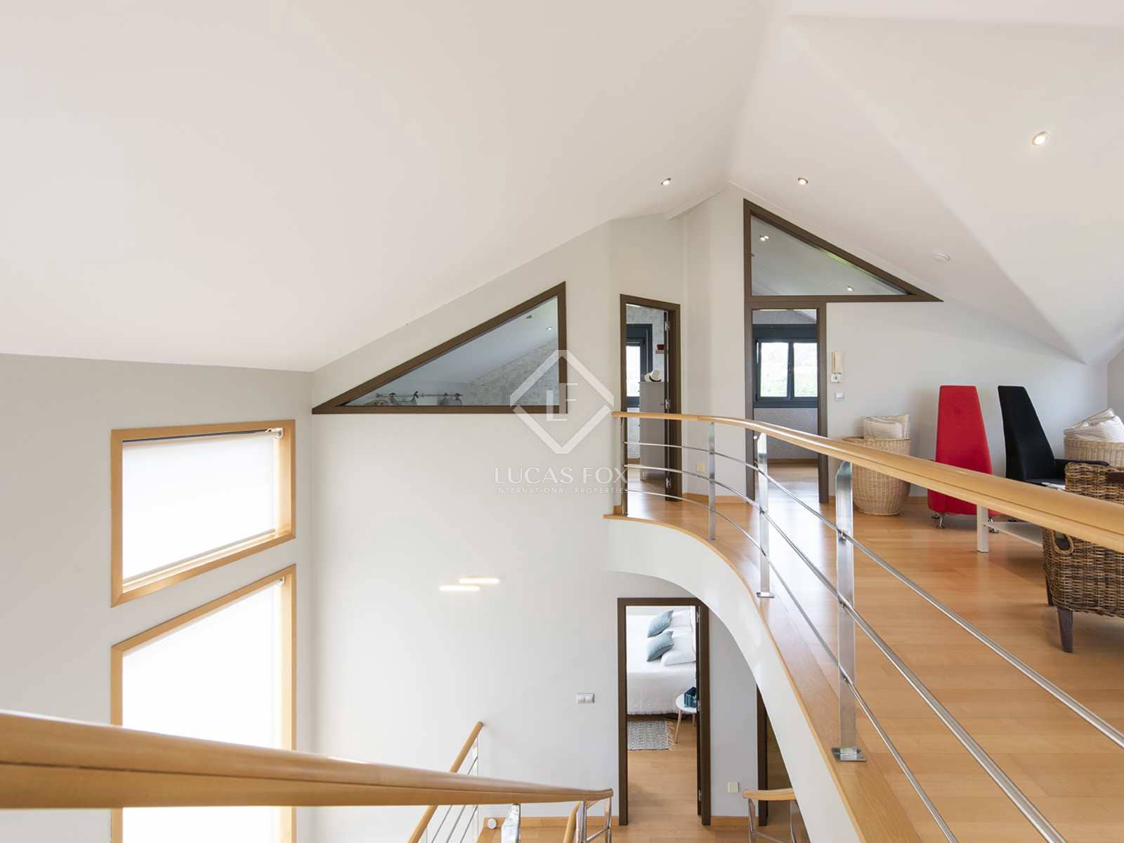 6 slaapkamer Villa te huur in Cangas met garage - € 4.000 (Ref: 8085502)