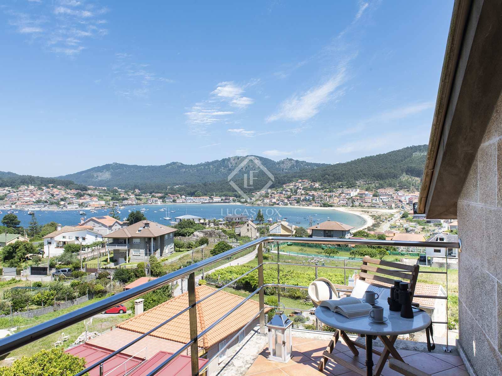 6 slaapkamer Villa te huur in Cangas met garage - € 4.000 (Ref: 8085502)