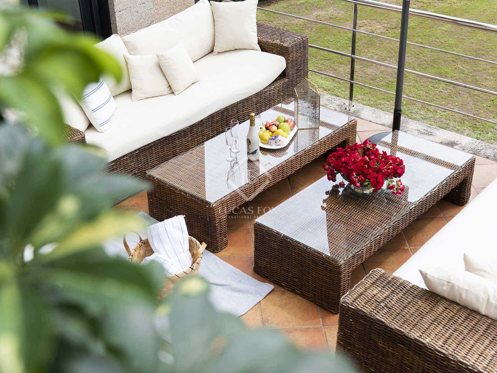 6 slaapkamer Villa te huur in Cangas met garage - € 4.000 (Ref: 8085502)